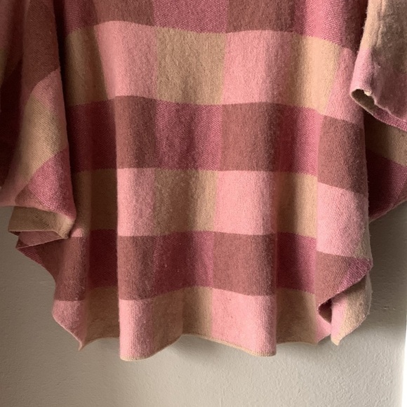 NOTE DI ANITA Merino Wool Made in Italy Plaid Cropped Mock Turtleneck Poncho - Picture 7 of 9